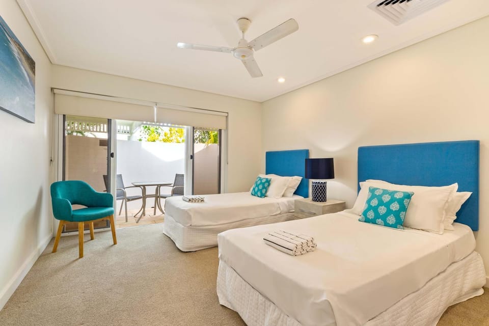 Mirage Resort Villa 446 with access to Sheraton Facilities Villa in Port Douglas