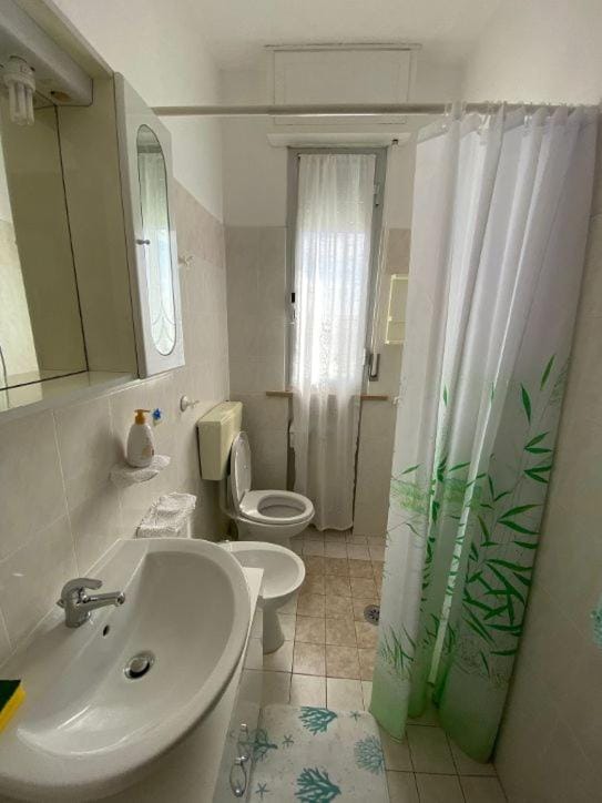 VARIE STRUTTURE Queste strutture NON FORNISCE lenzuola da letto e asciugamani Apartment in Emilia-Romagna