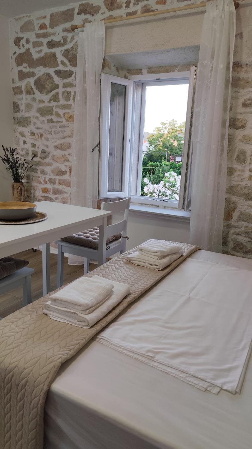 Bed, View (from property/room), Dining area, towels