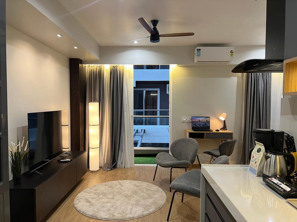 Neon - Royal Nest Aerotel with Pvt Balcony -1 km from Airport Hotel in Pune