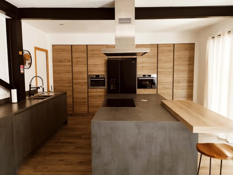 Very Chic Townhouse with Pool and Garage House in Carcassonne