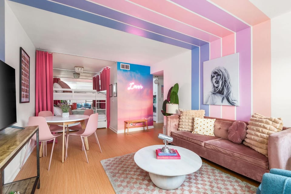 TV and multimedia, Living room, Decorative detail, Dining area, Bedroom