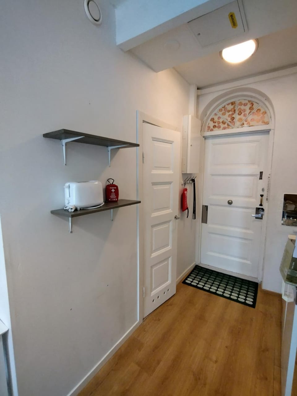 Lobby or reception, Decorative detail, Decorative detail, toaster
