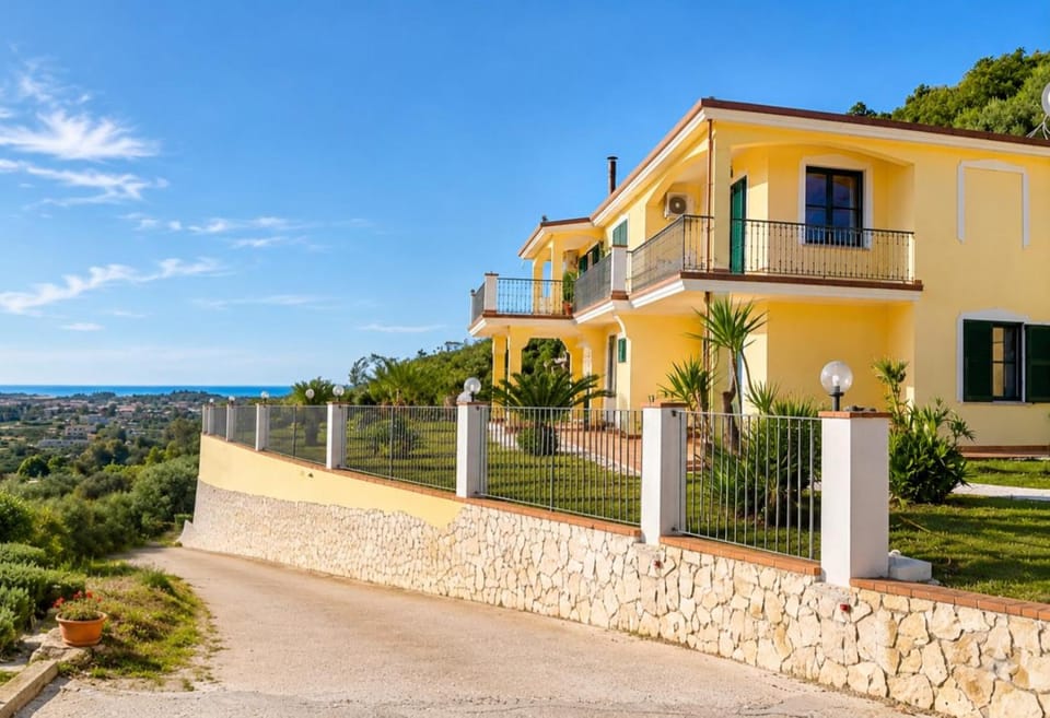 Property building, Spring, Day, Natural landscape, Sea view