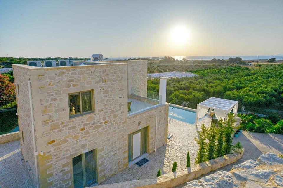 Property building, Day, Natural landscape, Pool view, Sea view, Swimming pool