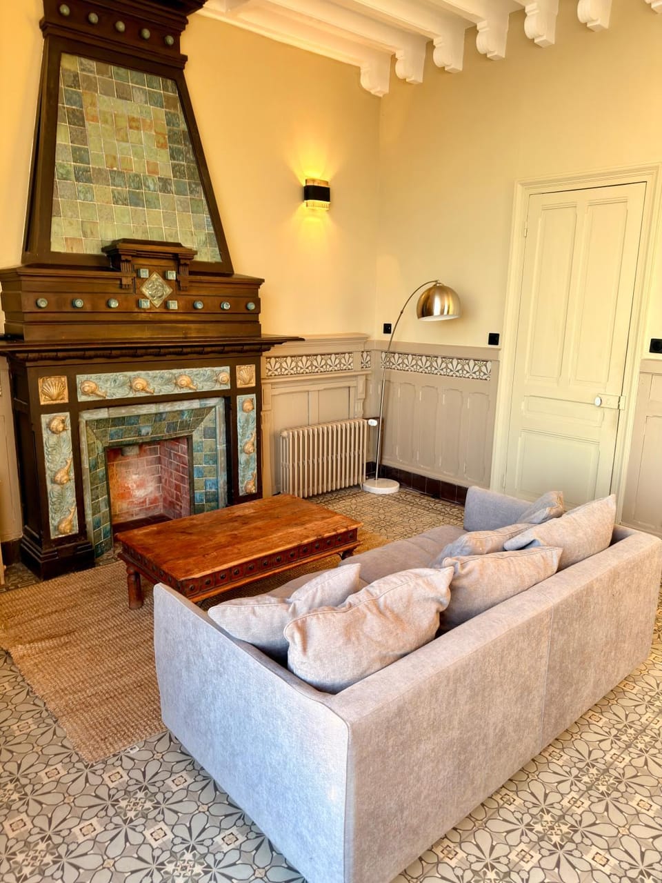 Living room, Seating area