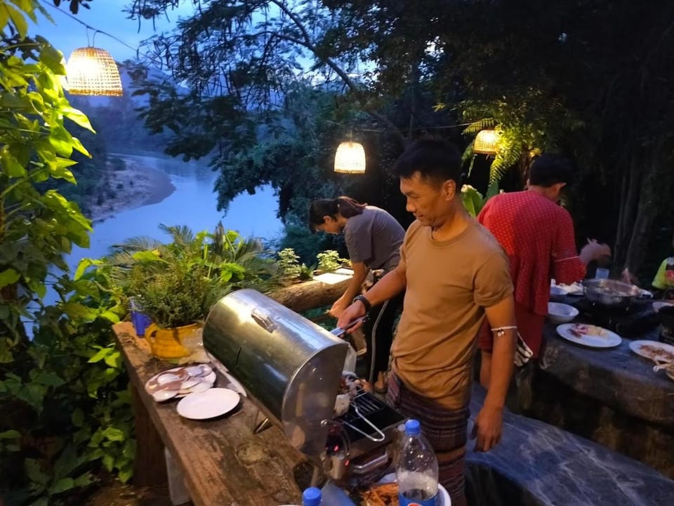 Restaurant/places to eat, River view, River view, Dinner, Time of day