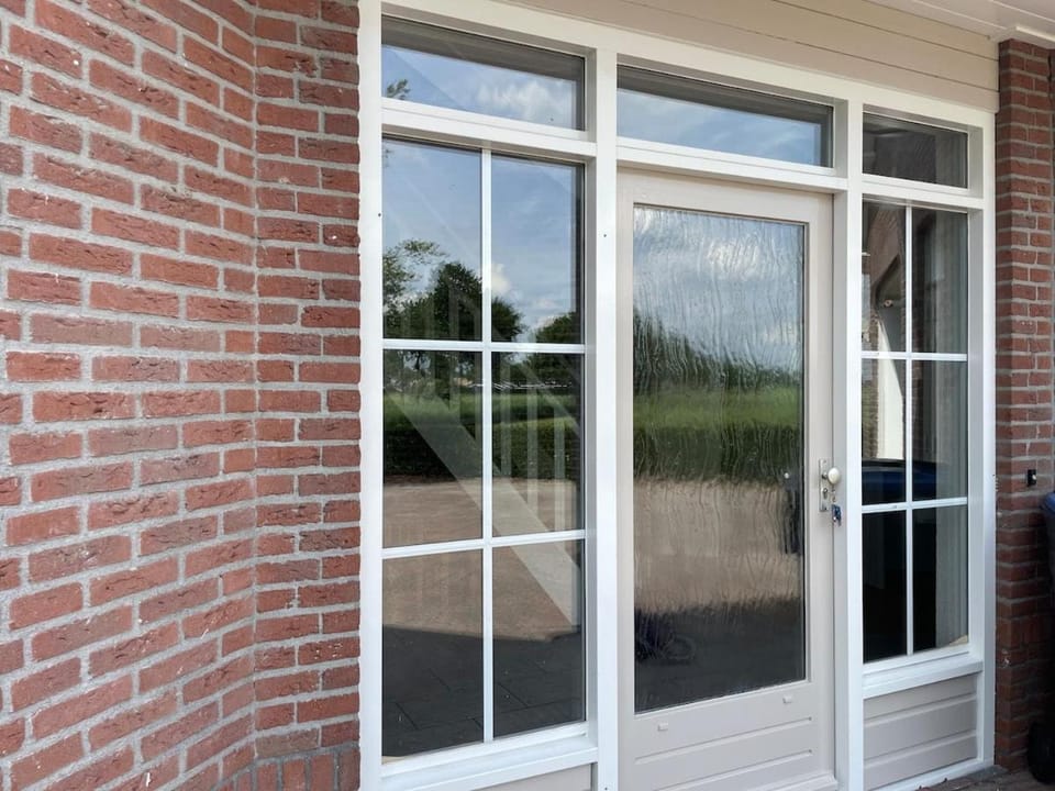 Enjoy the space and countryside at Het Hofhuys House in Drenthe (province)