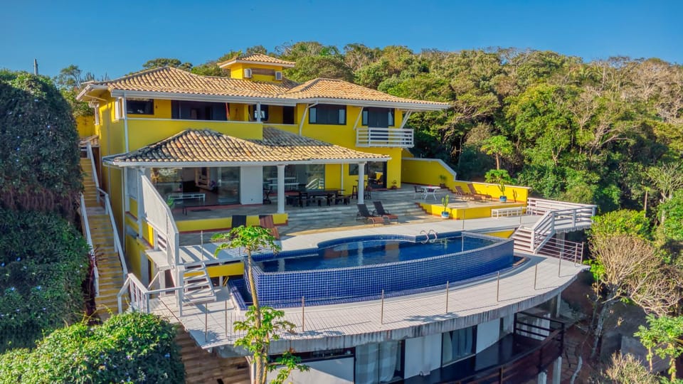 Property building, Pool view