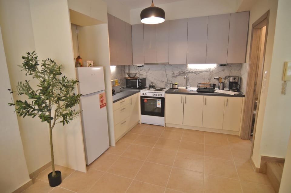 Kitchen or kitchenette, oven