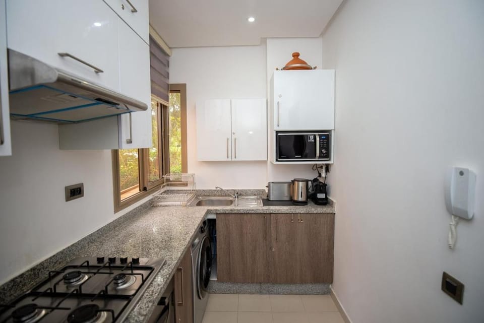 Modern 3BR Apartment with Pool & Golf Views Apartment in Marrakesh