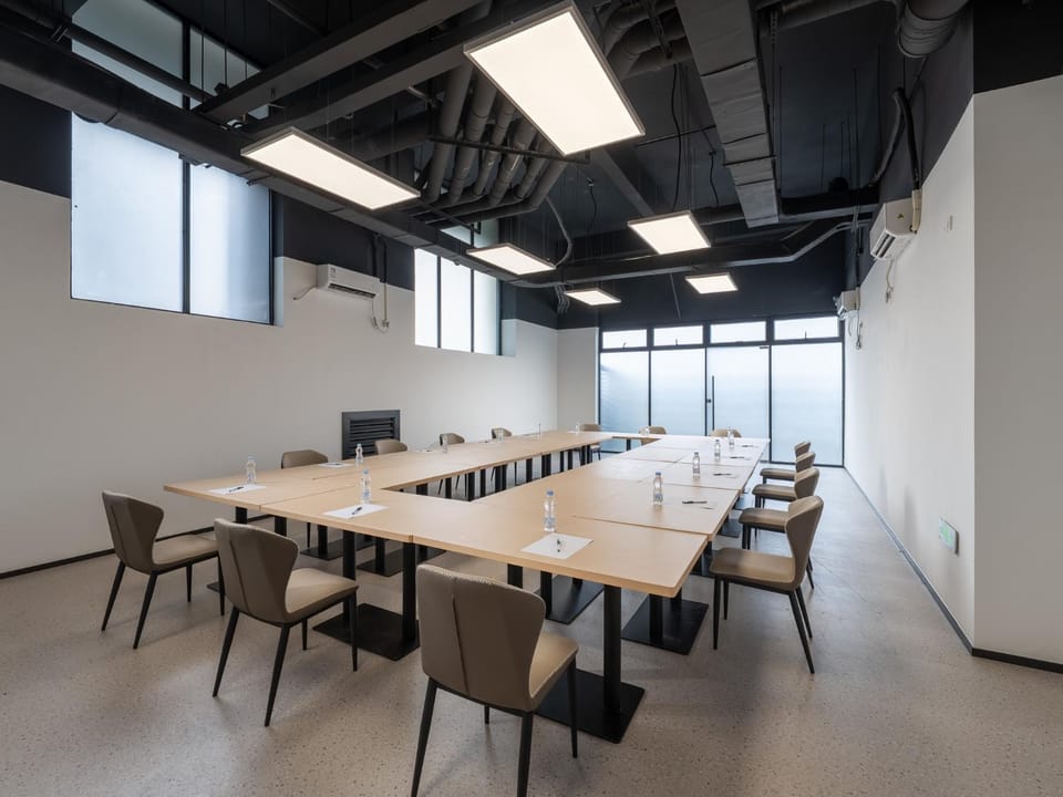 Meeting/conference room