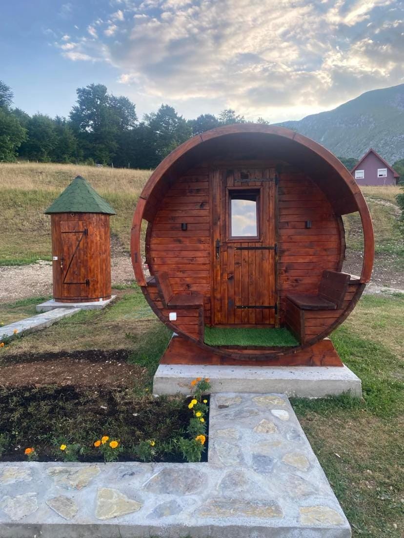 Durmitor Barrels Chalet in Montenegro