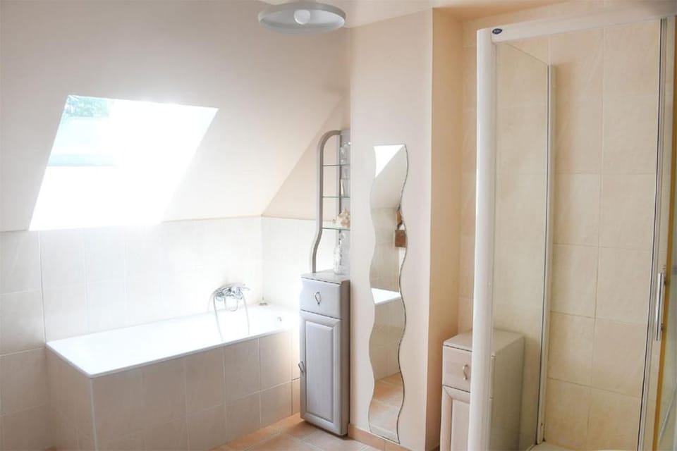 Bathroom, Bath