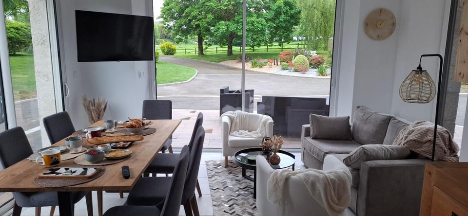 Patio, Living room, Garden view, Breakfast