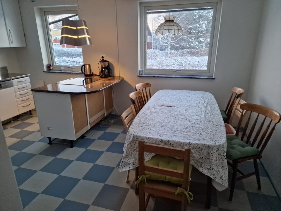 Architect-designed villa in a great location - Renovation completed end of November 2025 Villa in Norrbotten County, Sweden