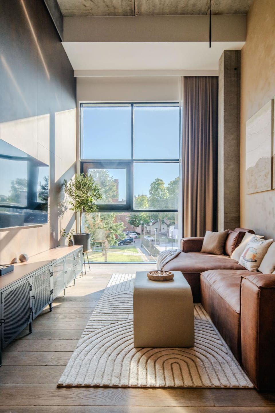 TV and multimedia, Living room, Seating area