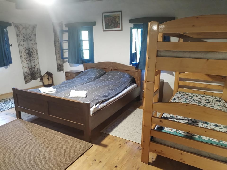 bunk bed
