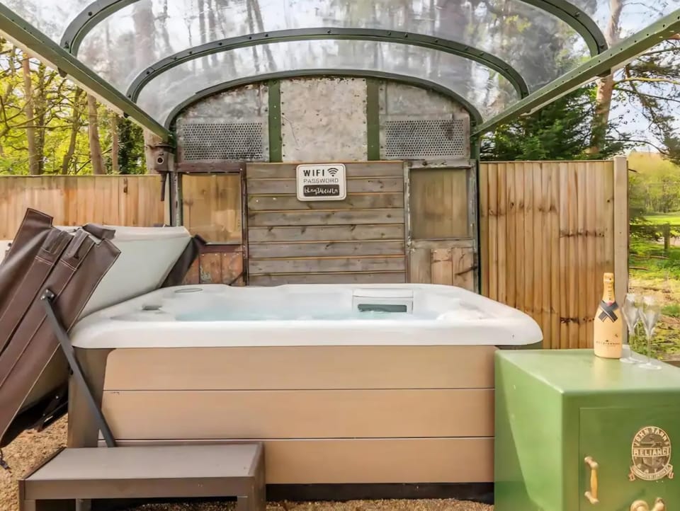 Hot Tub