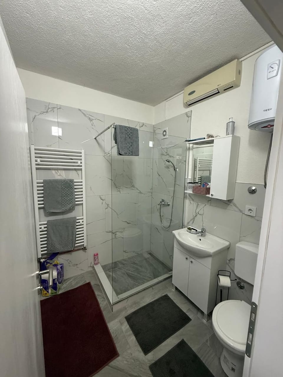 Renoviran i novo namješten Apartman Apartment in Federation of Bosnia and Herzegovina