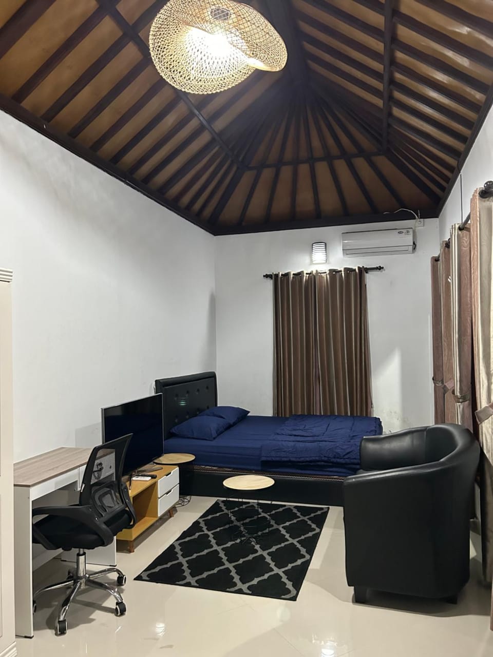 TV and multimedia, Living room, Bedroom