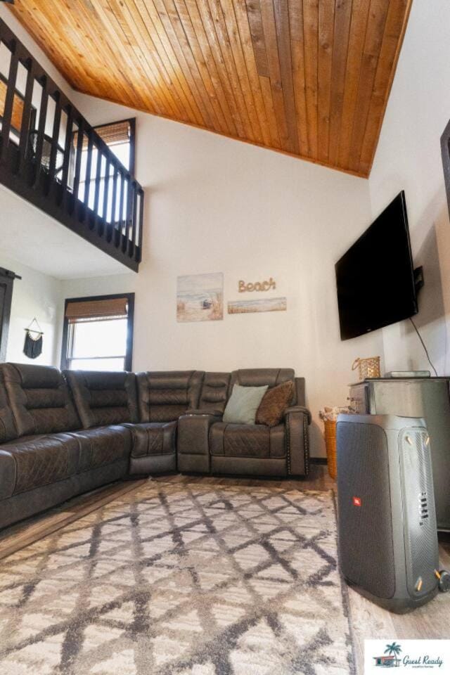 TV and multimedia, Living room, Seating area, Evening entertainment