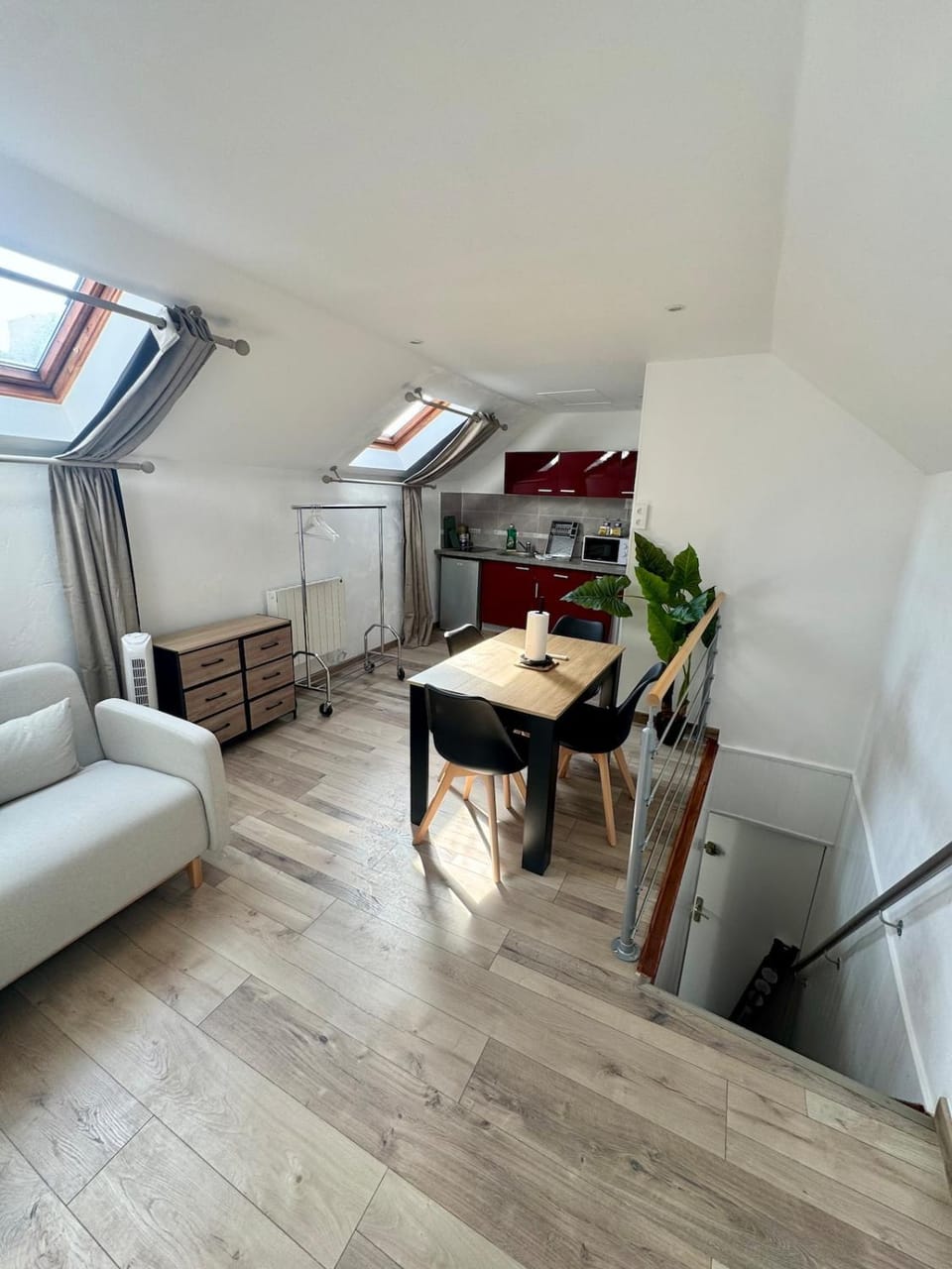 Living room, Photo of the whole room, Dining area