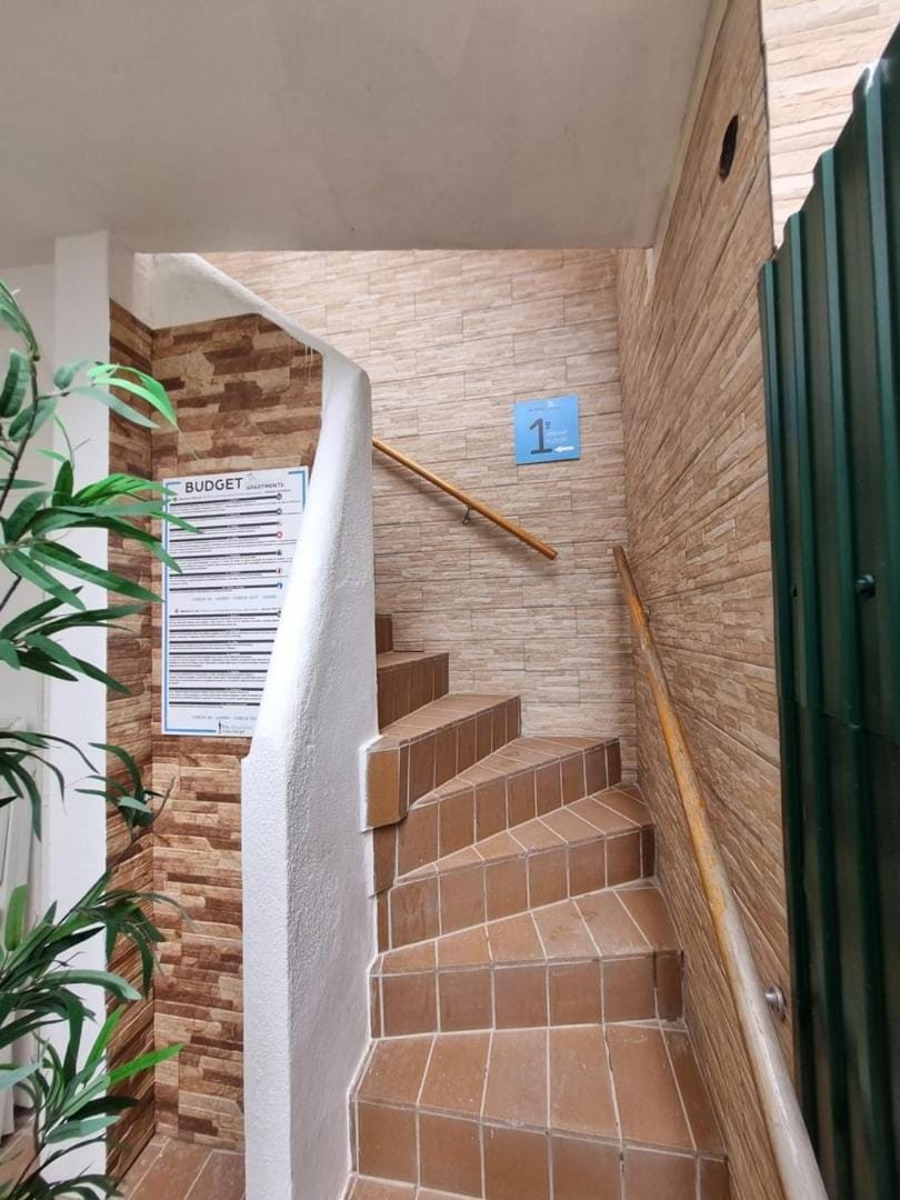 By the Sea Apartments B3 Apartment in Guia