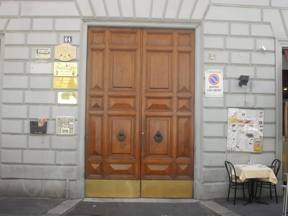 Facade/entrance, Internal: Not applicable to any particular room