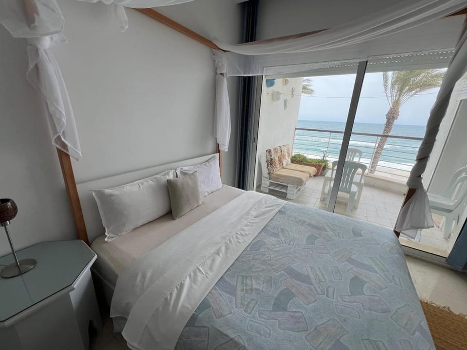 Bed, View (from property/room), Photo of the whole room, Bedroom, Sea view