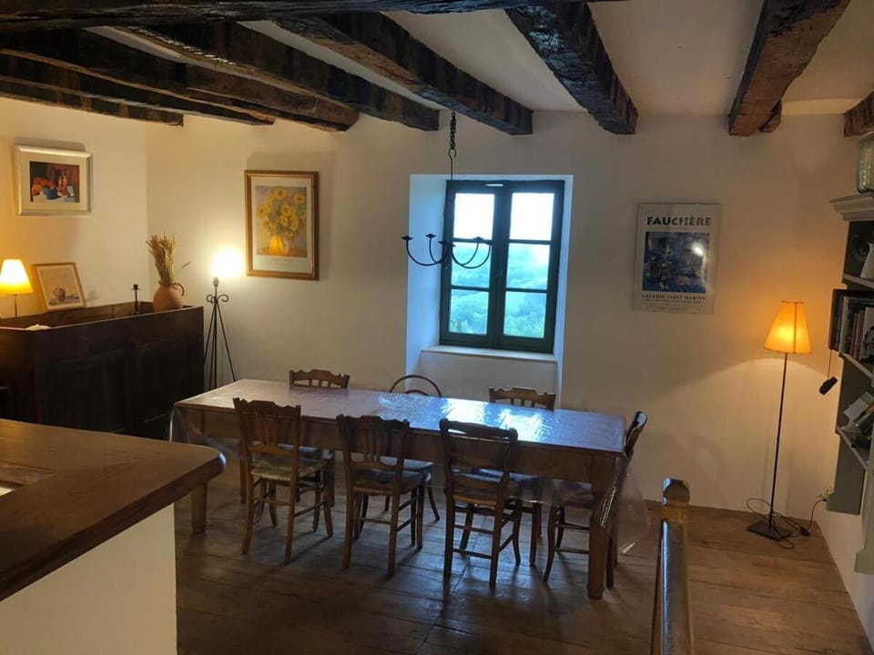 Le Malaval House in Nouvelle-Aquitaine