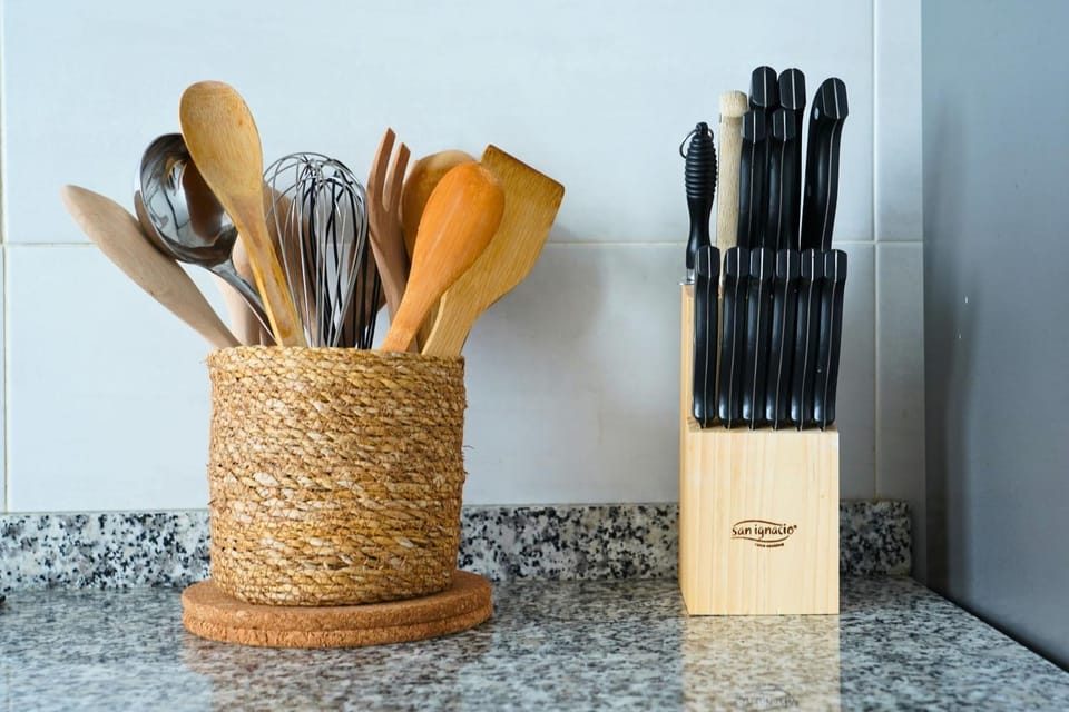 Kitchen or kitchenette, kitchen, kitchen