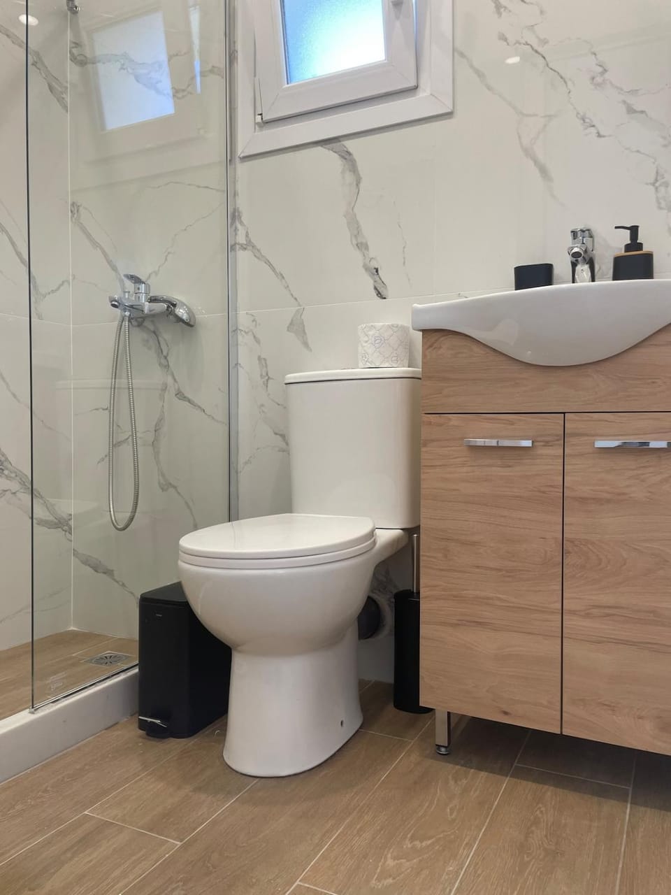 Kouneli's House with Garden Apartment in Decentralized Administration of the Aegean