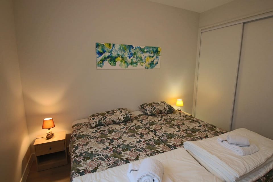 Bedroom, wardrobe