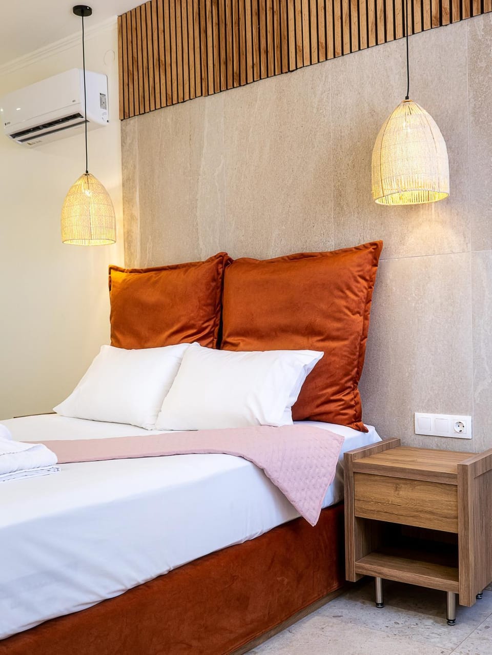 WaterSide Studios Apartment hotel in Limenaria