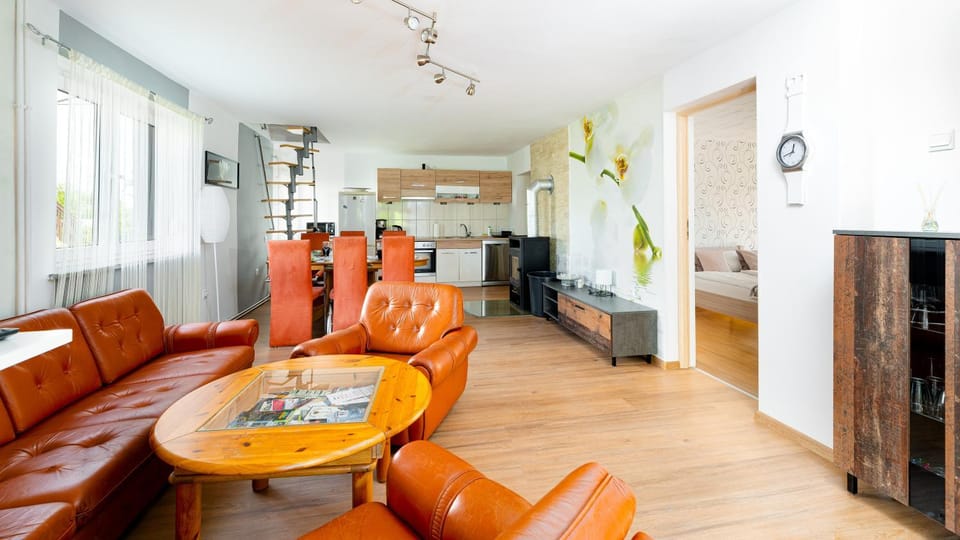 Komfortowy Apartament Zielony Zakątek z widokiem na góry Apartment in Lower Silesian Voivodeship