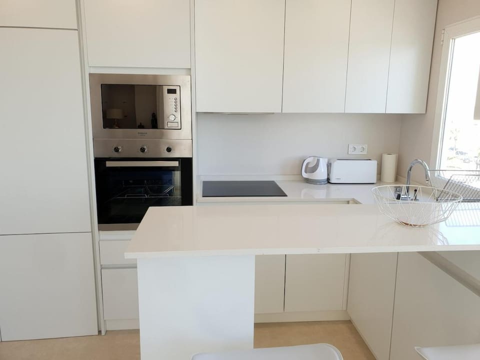 FANTASTIC APARTMENT IN FRONT OF THE SEA & MARINa Apartment in Estepona