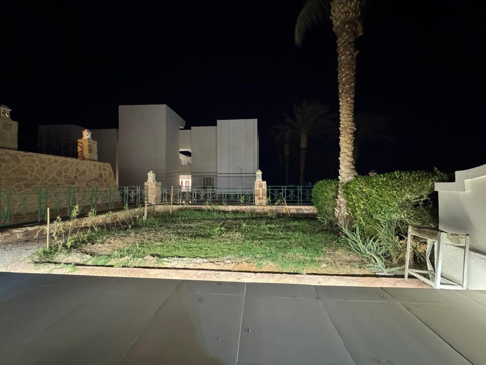 Garden, Garden view