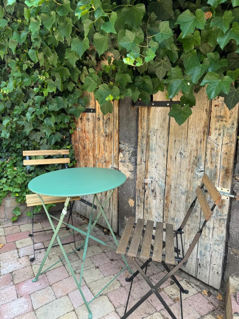 Patio, Dining area, Garden view
