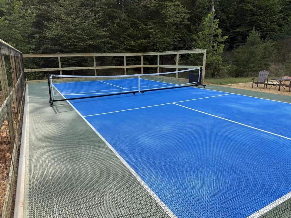 5 King Beds - Sleeps 18 - Pickleball - Brew Trail House in Nellysford