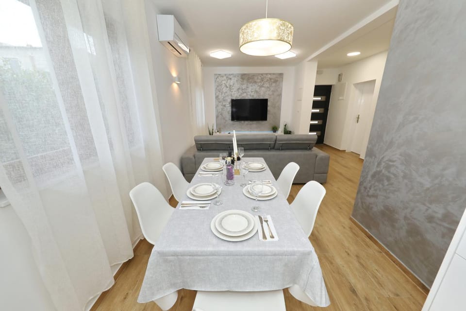 Apartment and room Mare Apartment in Zadar