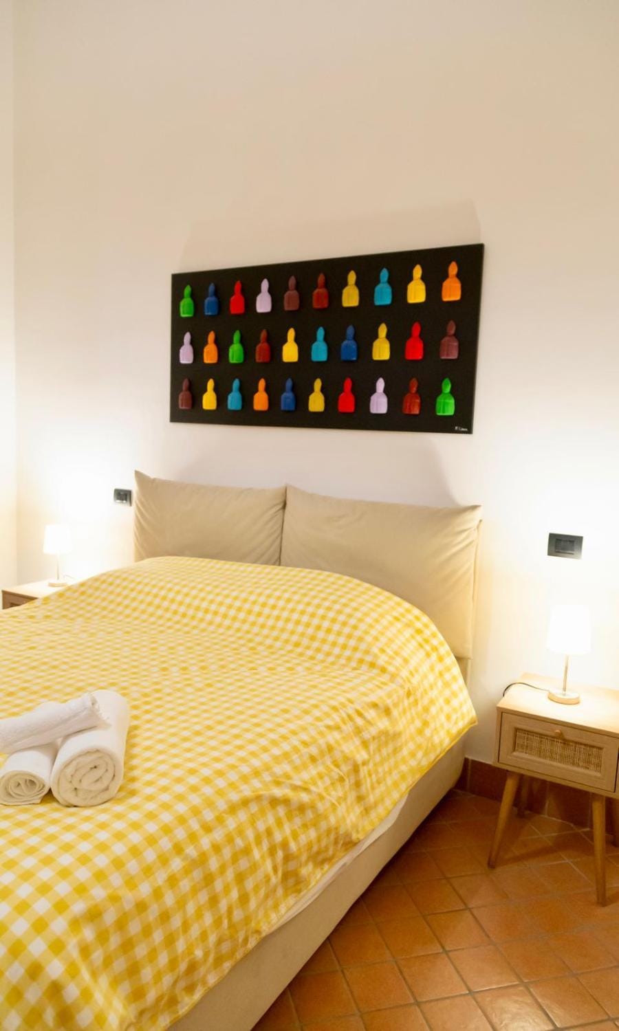 Bed, Decorative detail, Decorative detail, Bedroom