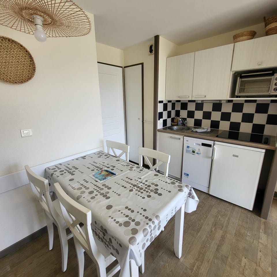 "L'émeraude" belle environnement avec piscine et plage de Cap-Coz! Apartment in Fouesnant