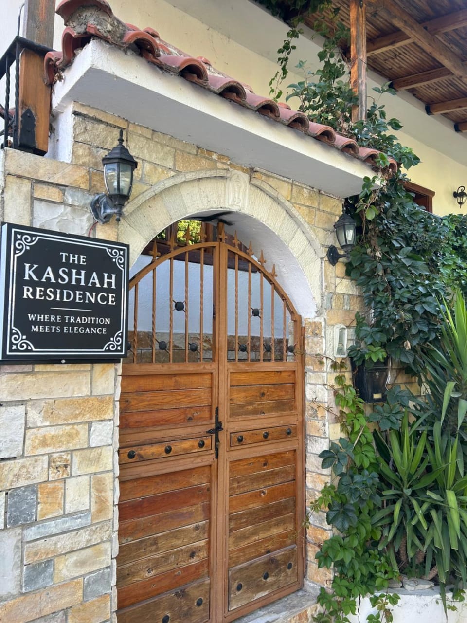 Property building, Street view