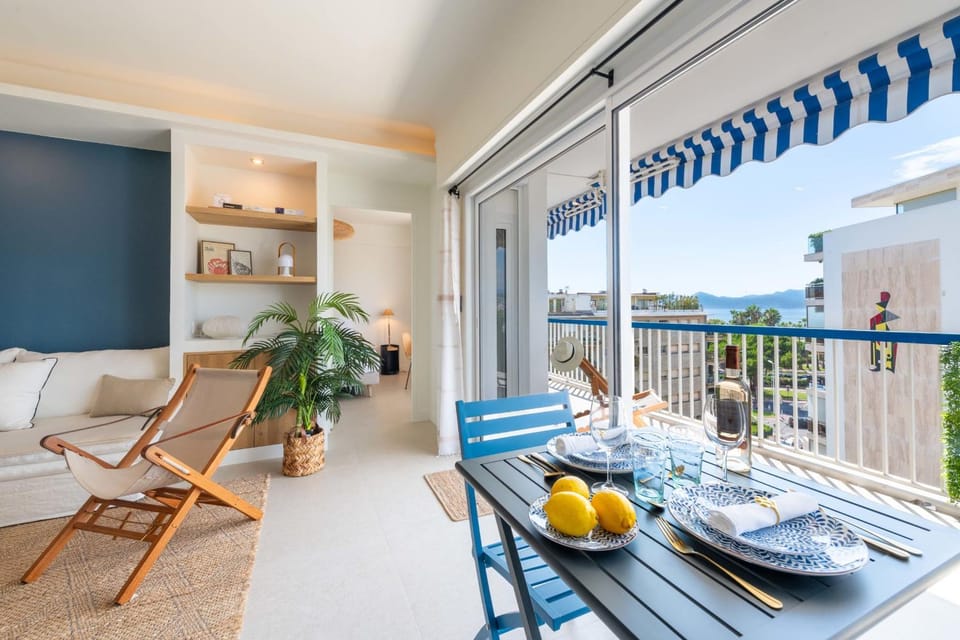 Balcony/Terrace, Dining area