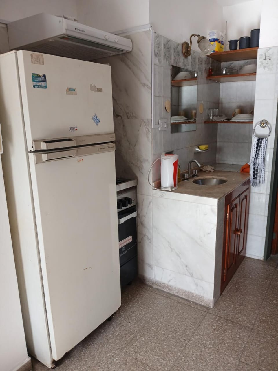 Kitchen or kitchenette, oven