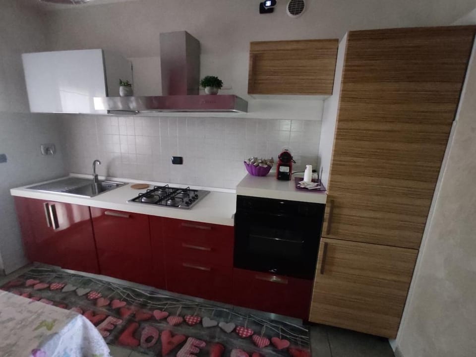 Kitchen or kitchenette, pet friendly