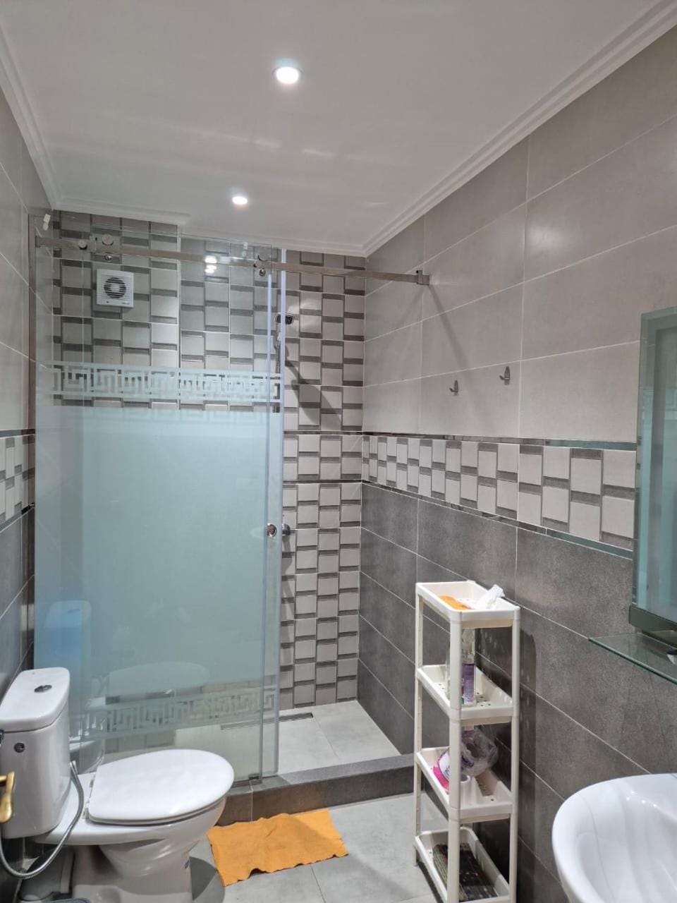 شقق بكورنيش ملاباطا Apartment in Tangier