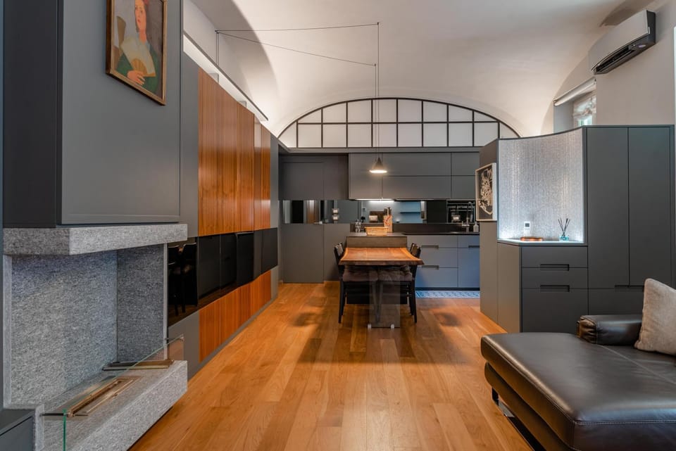 Kitchen or kitchenette, Living room, Seating area, stove