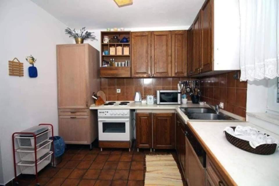 Spacious Tisno seaside apartment 6 guests Apartment in Tisno